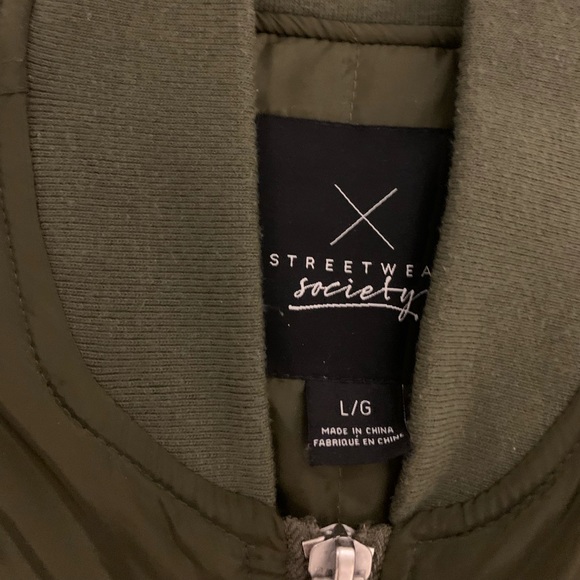 Army green bomber jacket - Picture 2 of 2